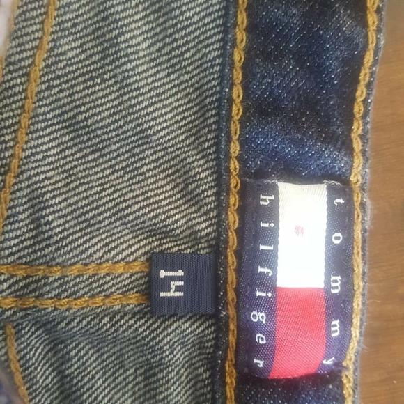 Tommy Hilfiger girls denim skirt size 14. - Picture 6 of 6
